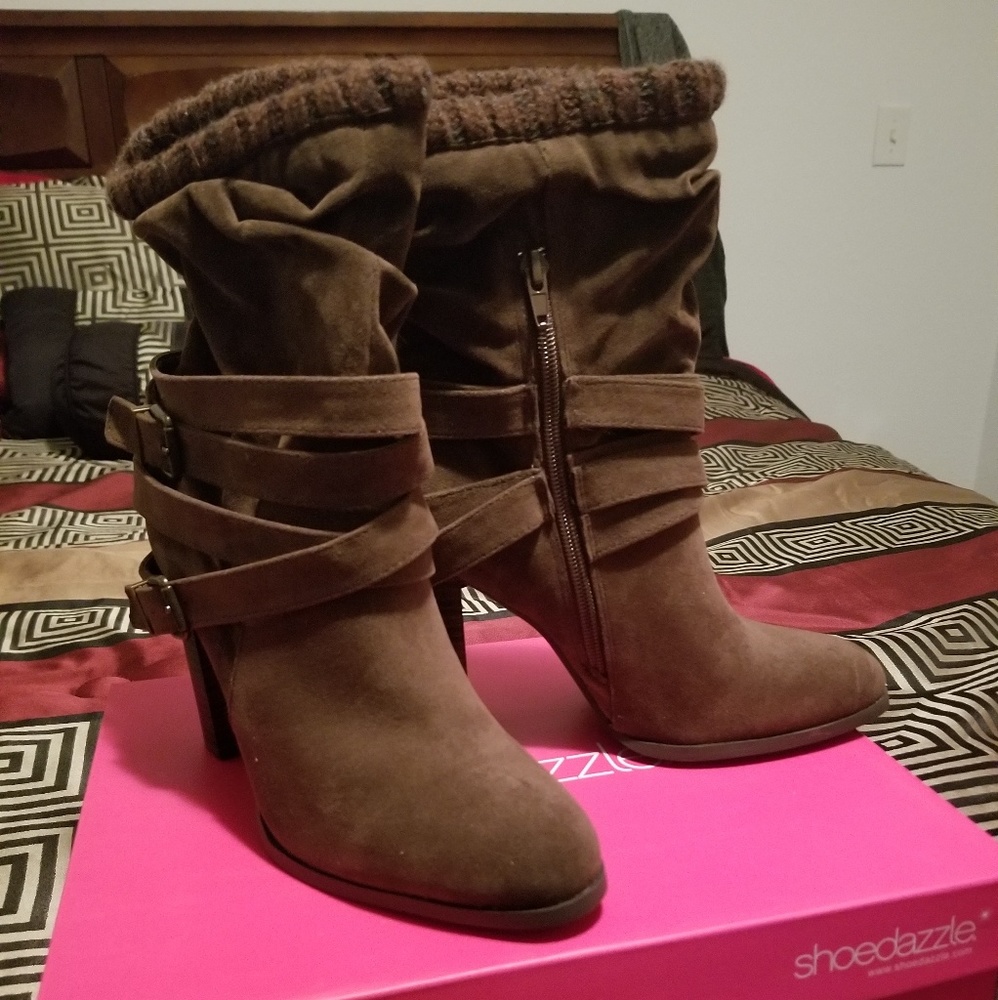 Boots - Picture 2 of 4